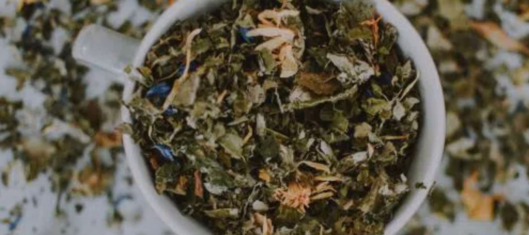 Kräuter Dampfsitzbad nach der Geburt: sanfte Wärme für Vulva und Vagina