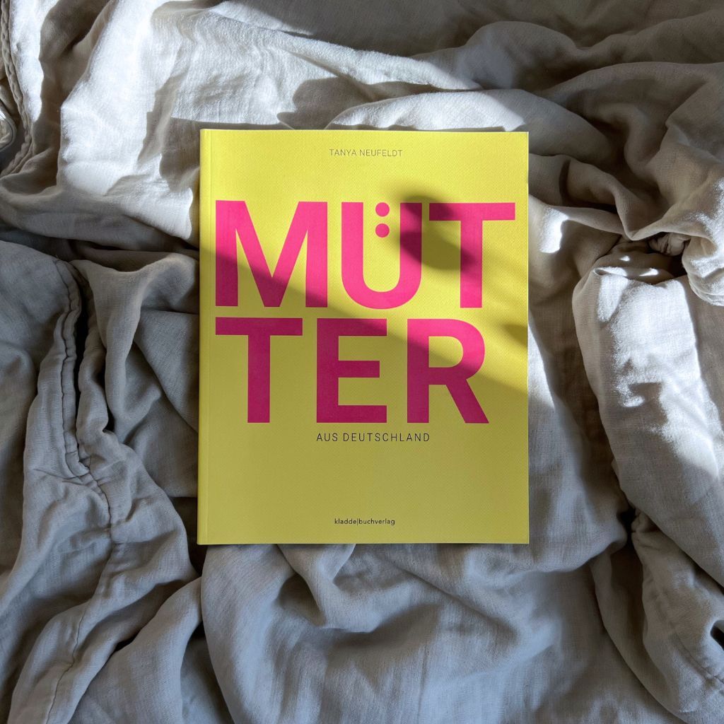 Mütter aus Deutschland - signiert